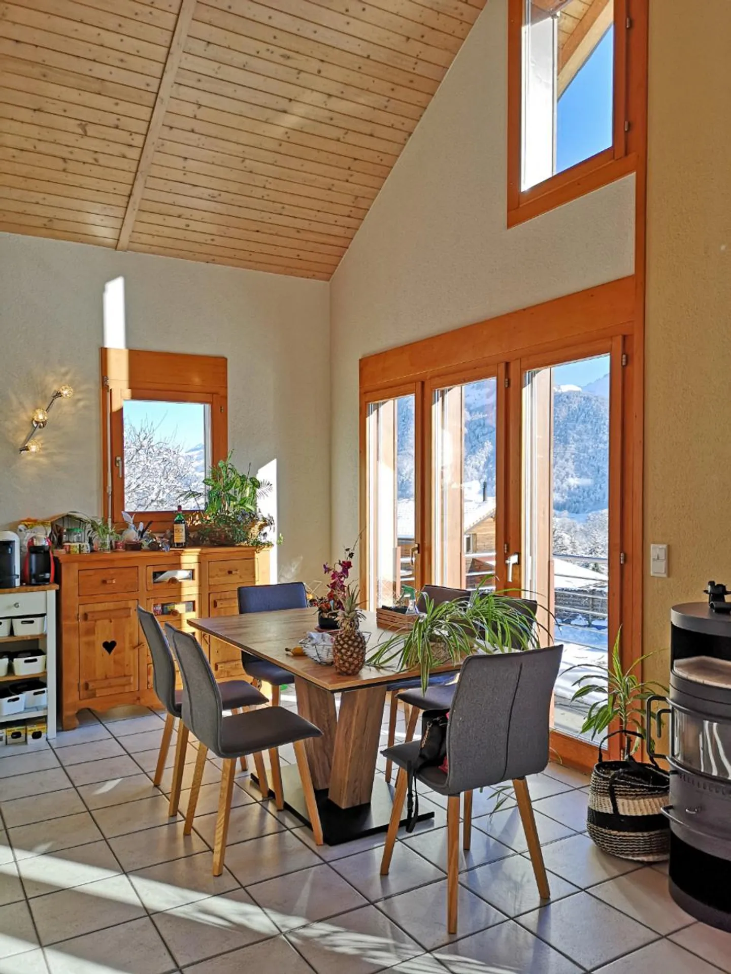 Spacieux villa-chalet de 4œ pièces, au calme absolu - Foto 5 di 11