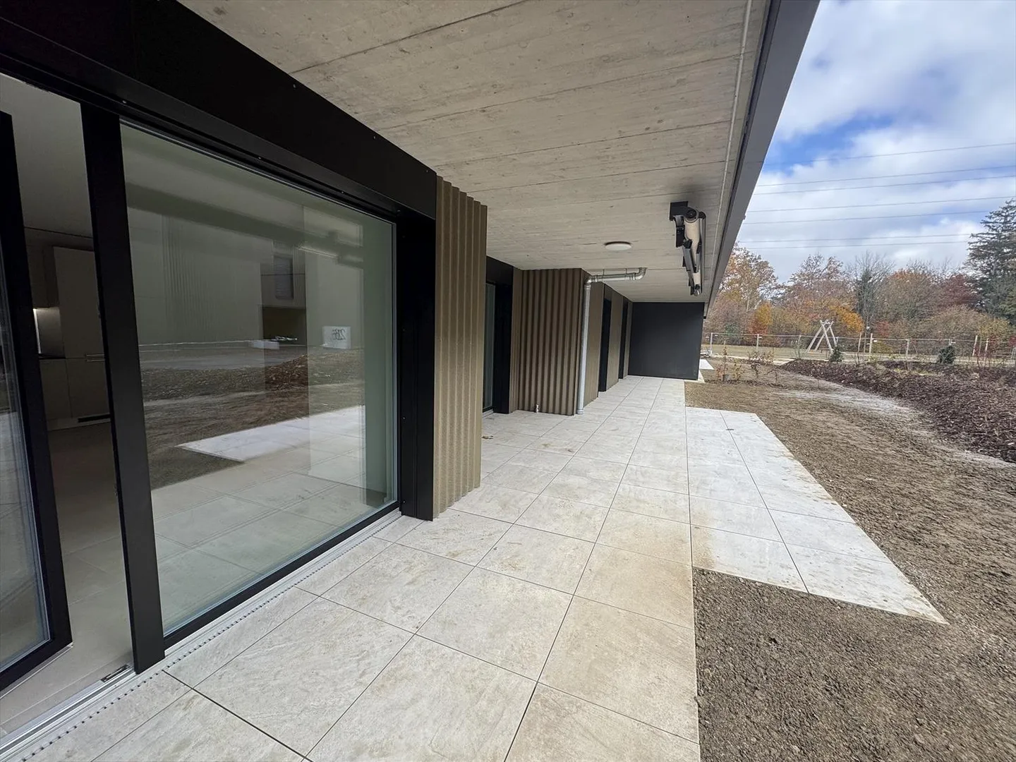 05658 - Appart. 4œ PCES - IMP. CHAMP-RIOND 20 - MATRAN - Foto 1 von 10