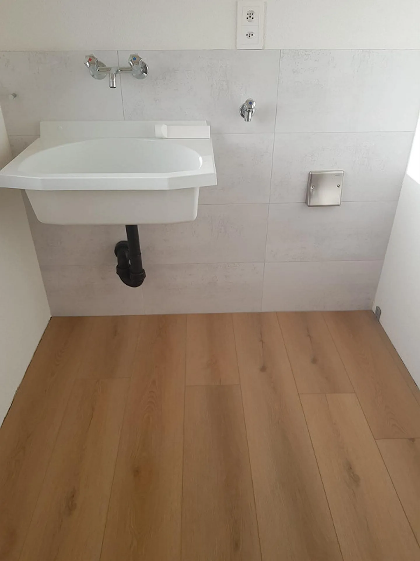 Moderne Wohnung mit grosser Terrasse - Foto 12 von 14