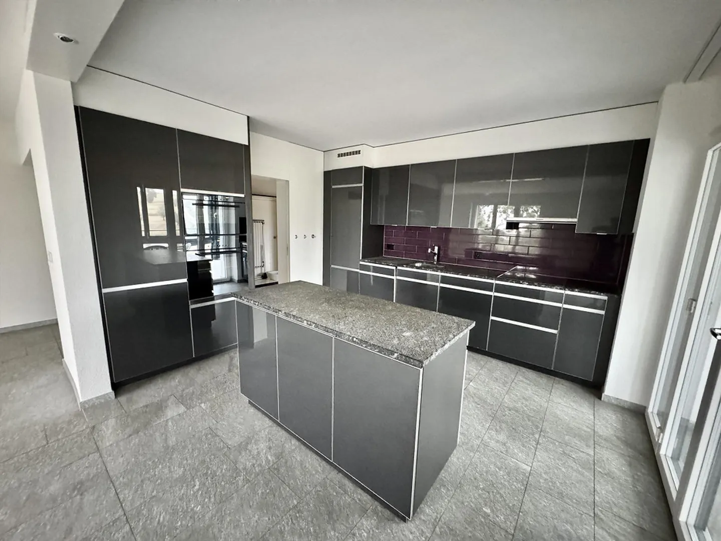 Appartement de 4,5 pièces avec jardin d'hiver - Photo 3 sur 19