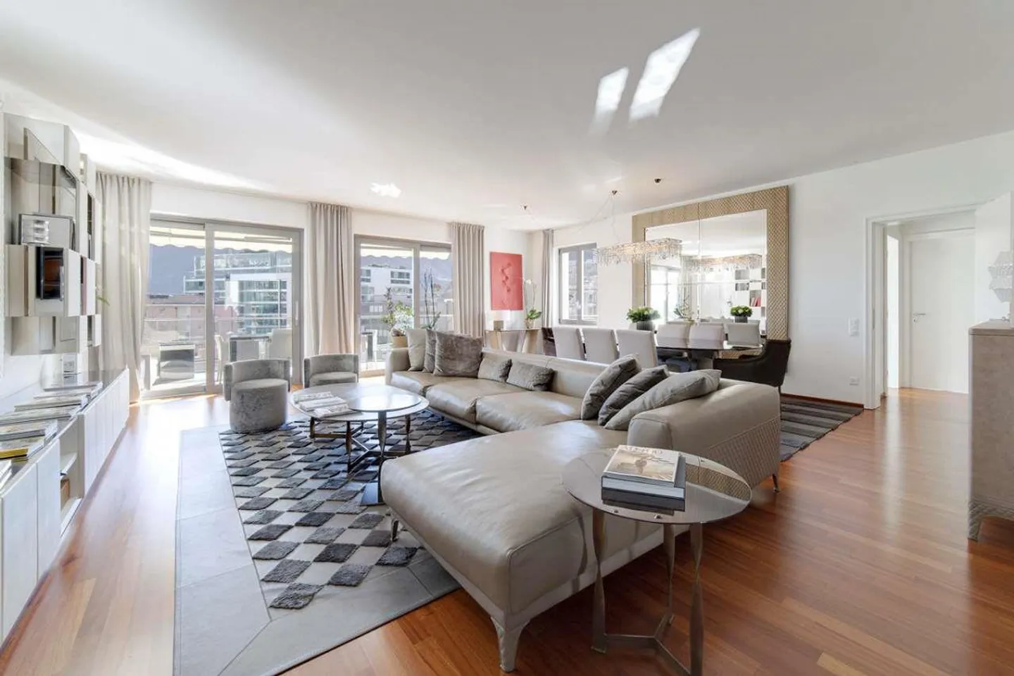 4.5 camere arredate di alta qualità a Lugano - Foto 1 di 13