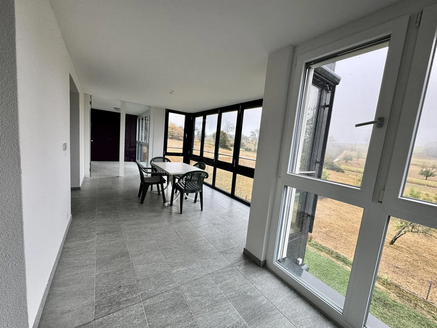 Appartement de 4,5 pièces avec jardin d'hiver - Photo 6 sur 19