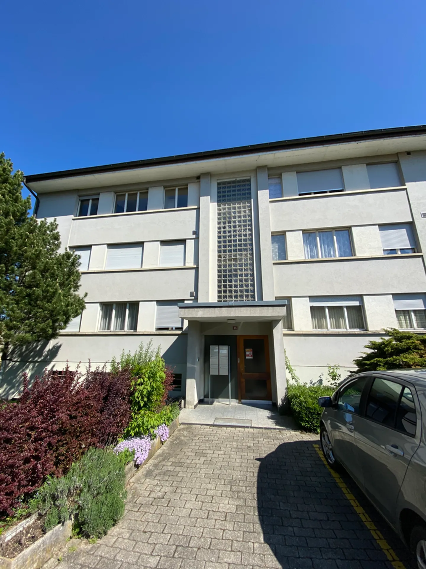 Espace de Garage Abordable - Photo 1 sur 1