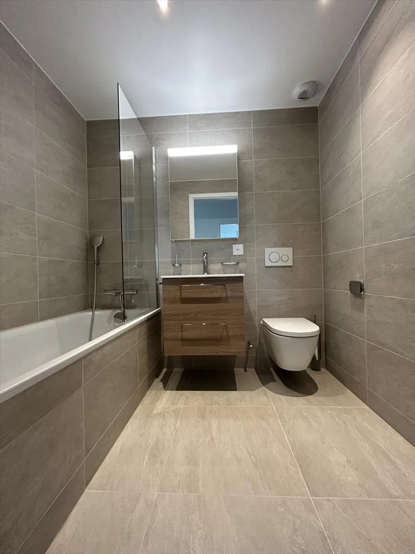 Neue Wohnung im Herzen von Eaux-Vives - Foto 5 von 8