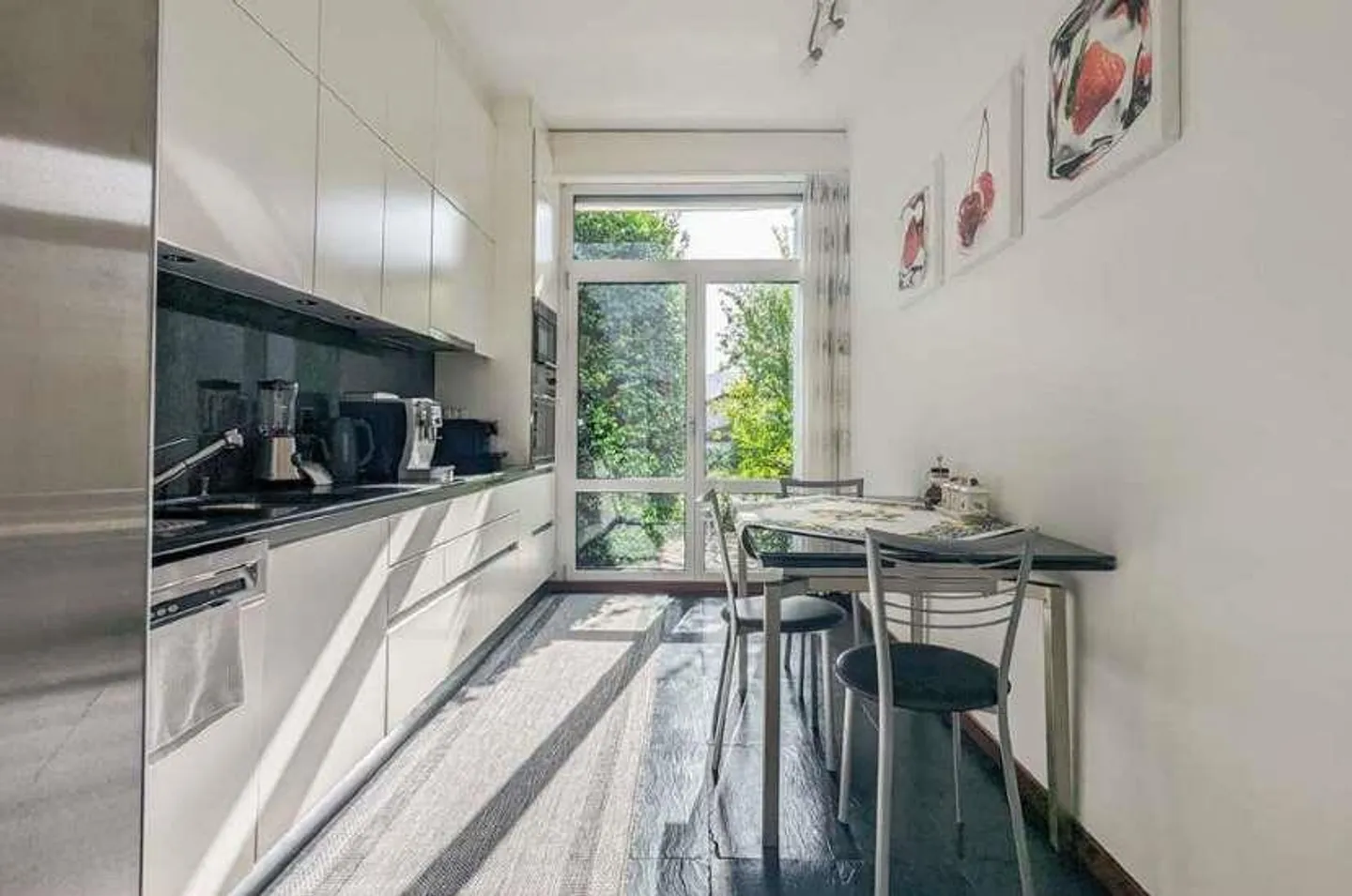 Porza Villa on one floor, elegant and discreet - Photo 9 of 13