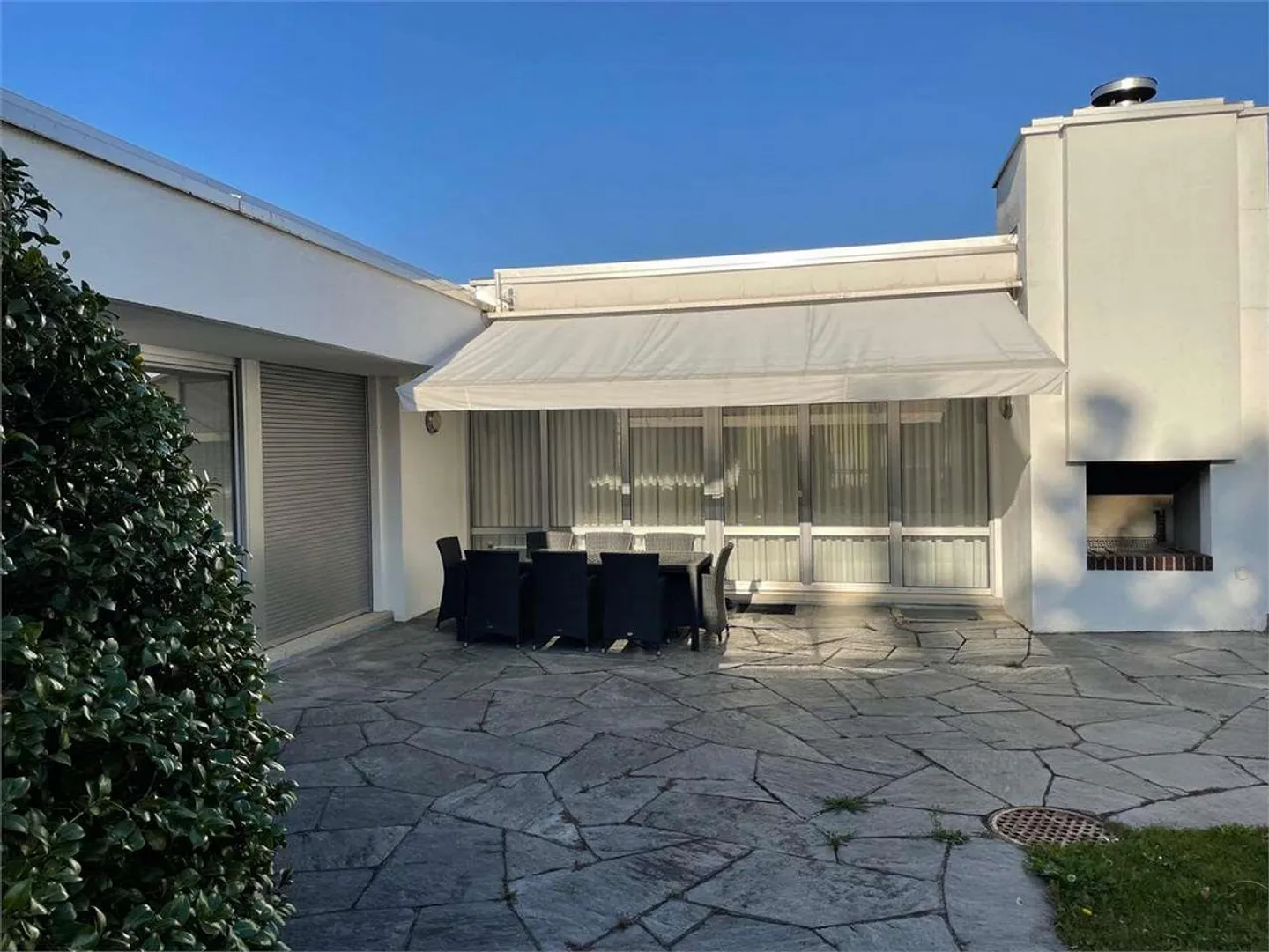 Porza Villa on one floor, elegant and discreet - Photo 11 of 13