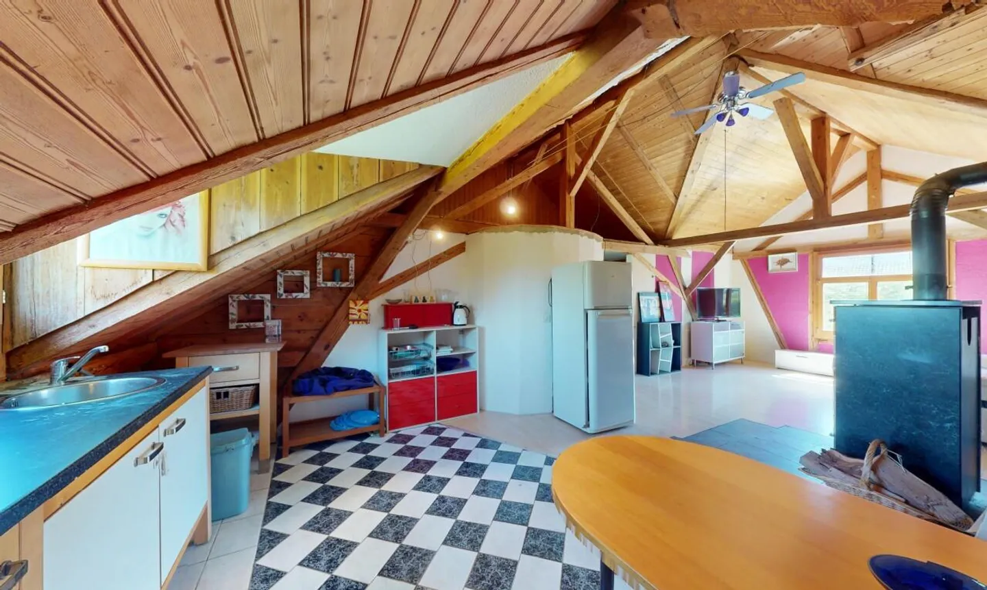 Charmante maison individuelle de 5 pièces dans un quartier résidentiel calme - Photo 11 sur 13