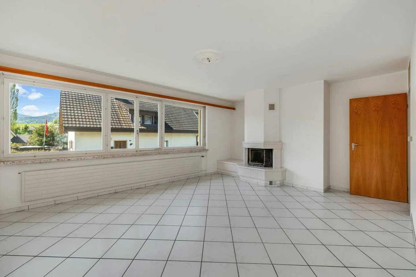 Casa unifamiliare con estensione multifunzionale - Foto 3 di 16