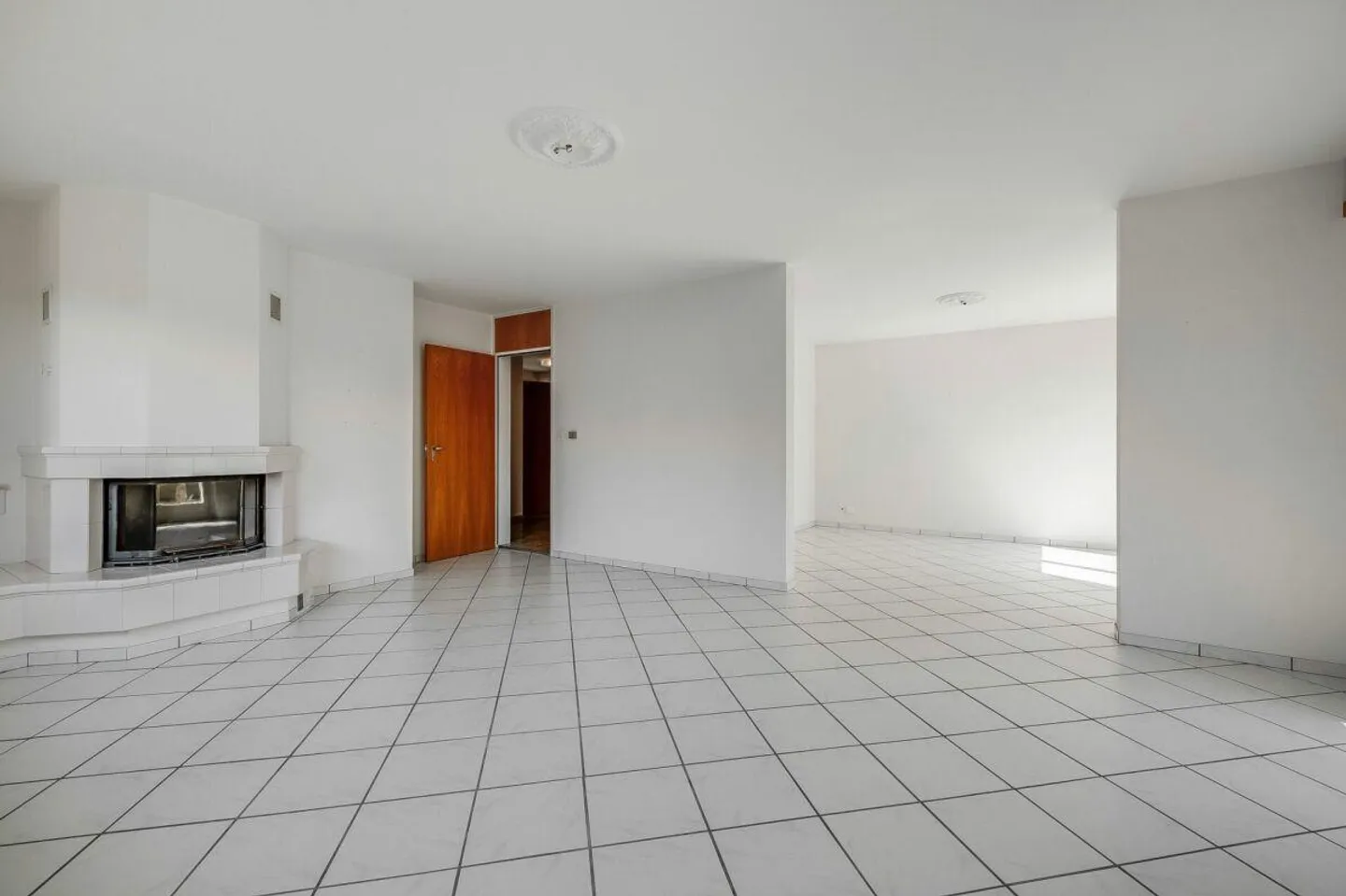 Casa unifamiliare con estensione multifunzionale - Foto 5 di 16