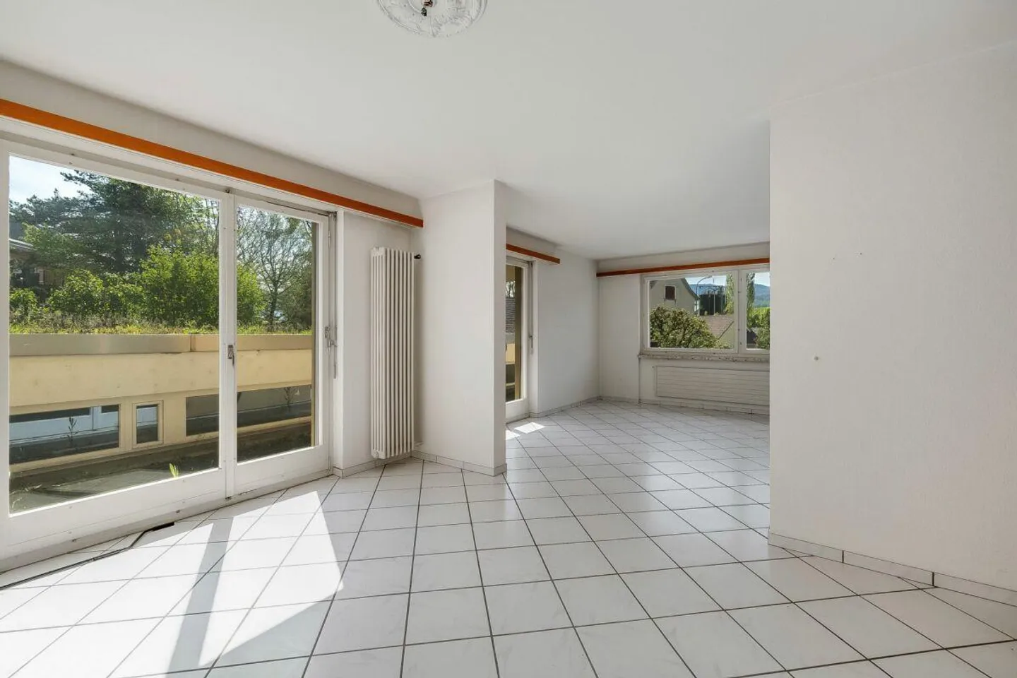 Casa unifamiliare con estensione multifunzionale - Foto 6 di 16