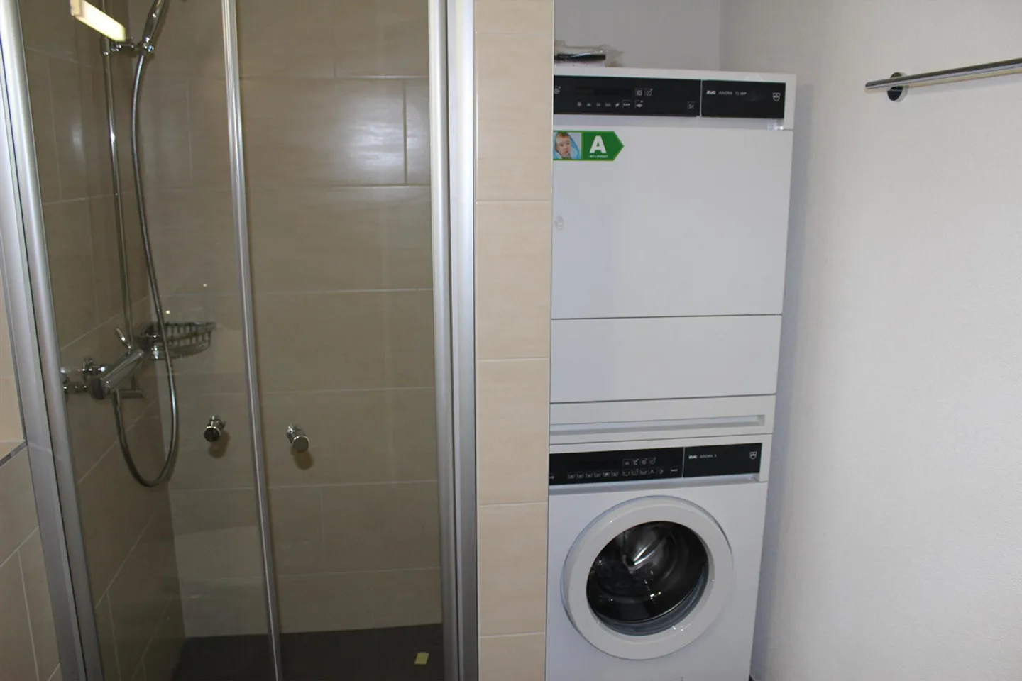 Moderne 3.5-Zimmer-Wohnung mit Balkon - Foto 9 von 12