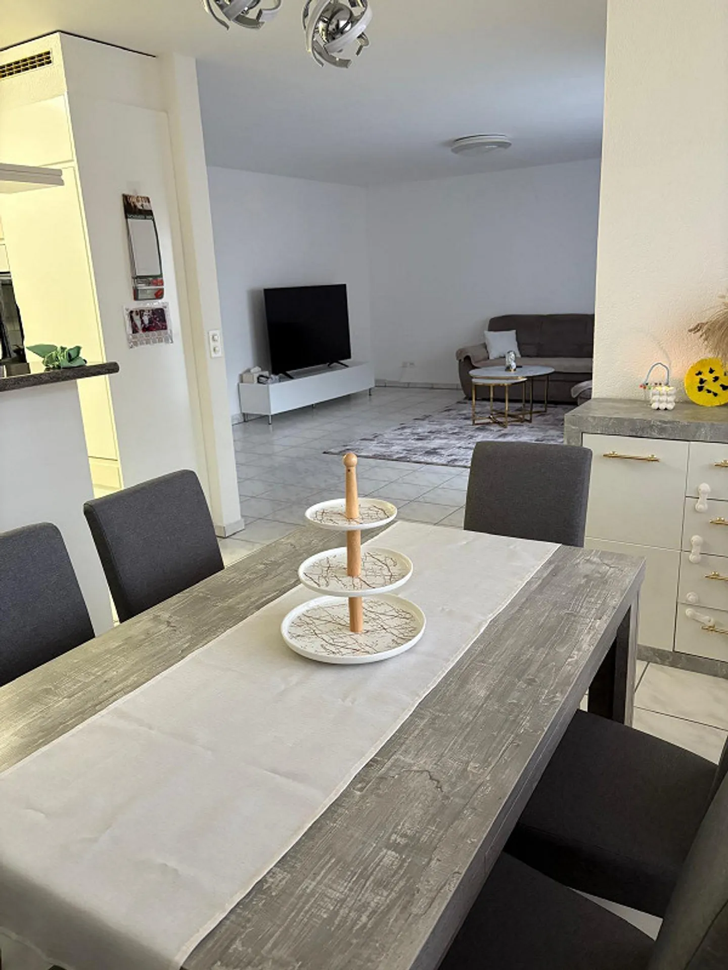 Appartement spacieux 4,5 pièces - Photo 4 sur 9