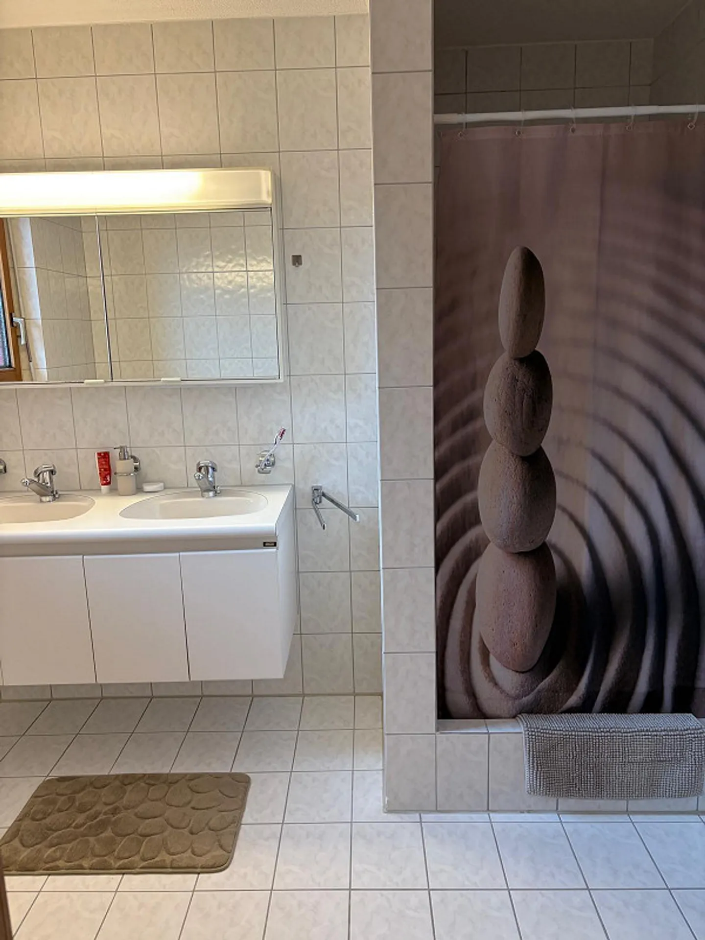 Appartement spacieux 4,5 pièces - Photo 6 sur 9