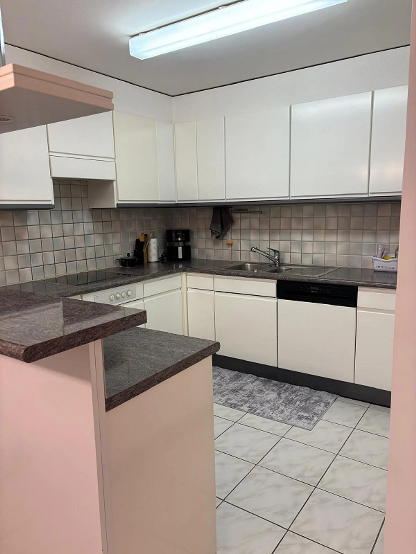 Appartement spacieux 4,5 pièces - Photo 3 sur 9