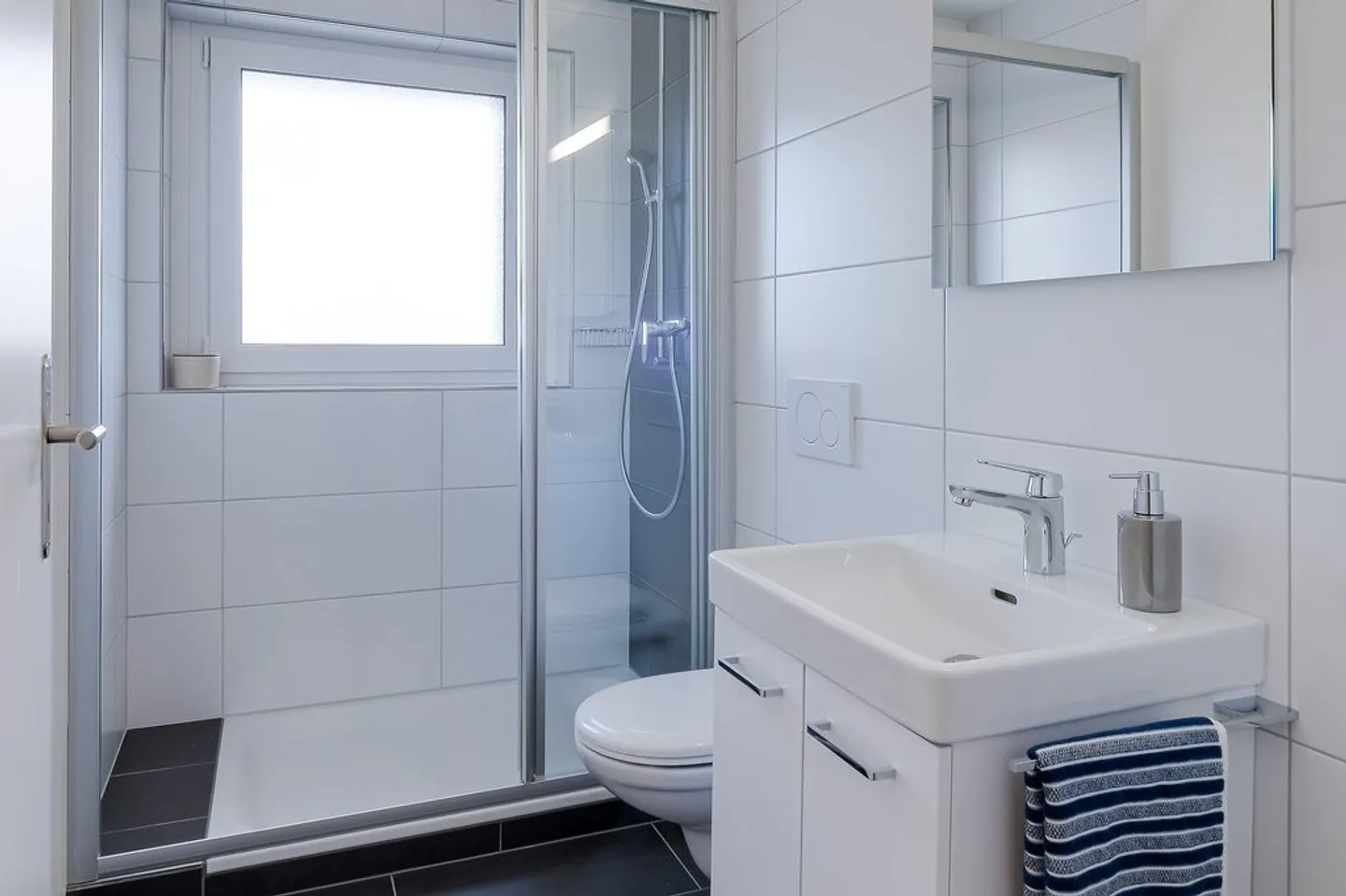 Charmant appartement 2.5 pièces - Photo 6 sur 10