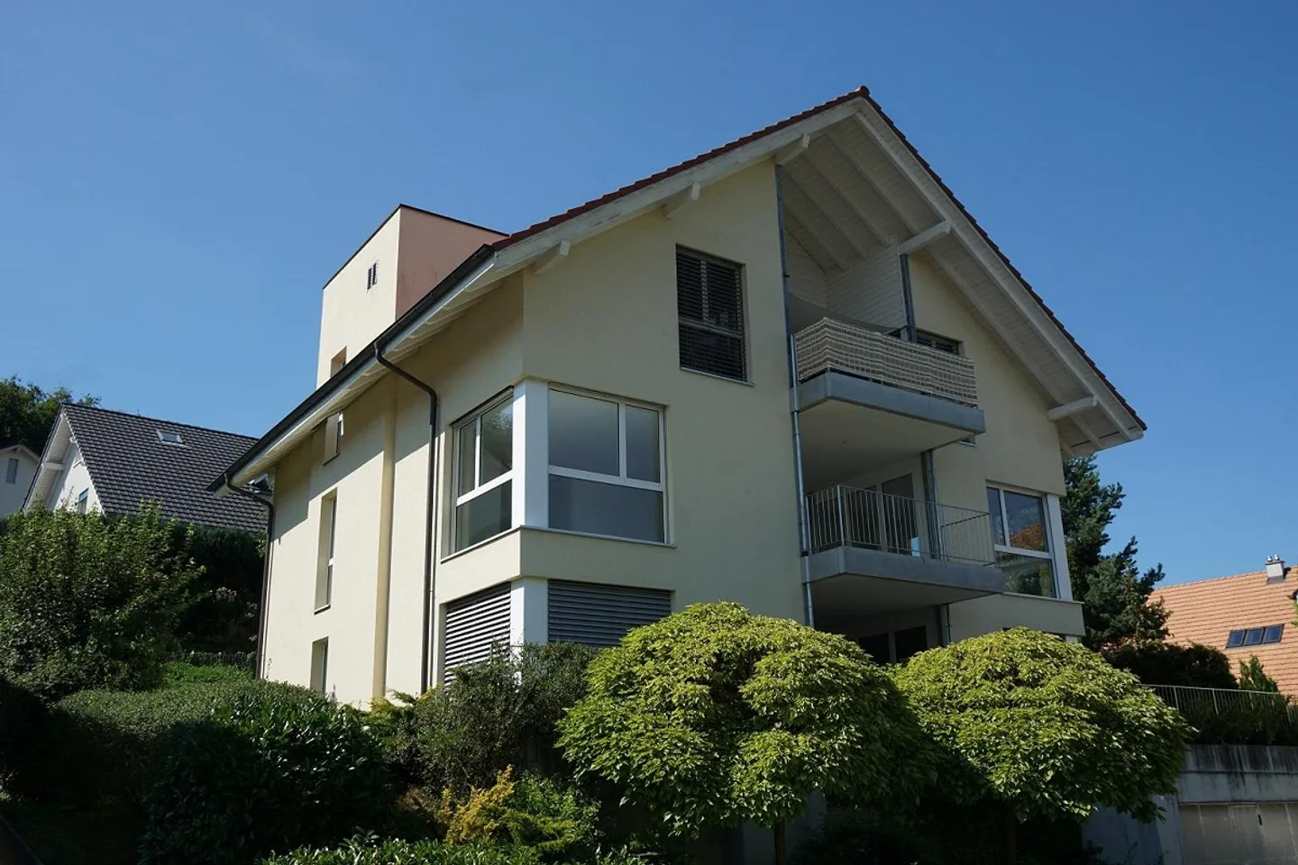 Traumhafte Wohnung mit Gartensitzplatz & Balkon - Foto 1 von 5