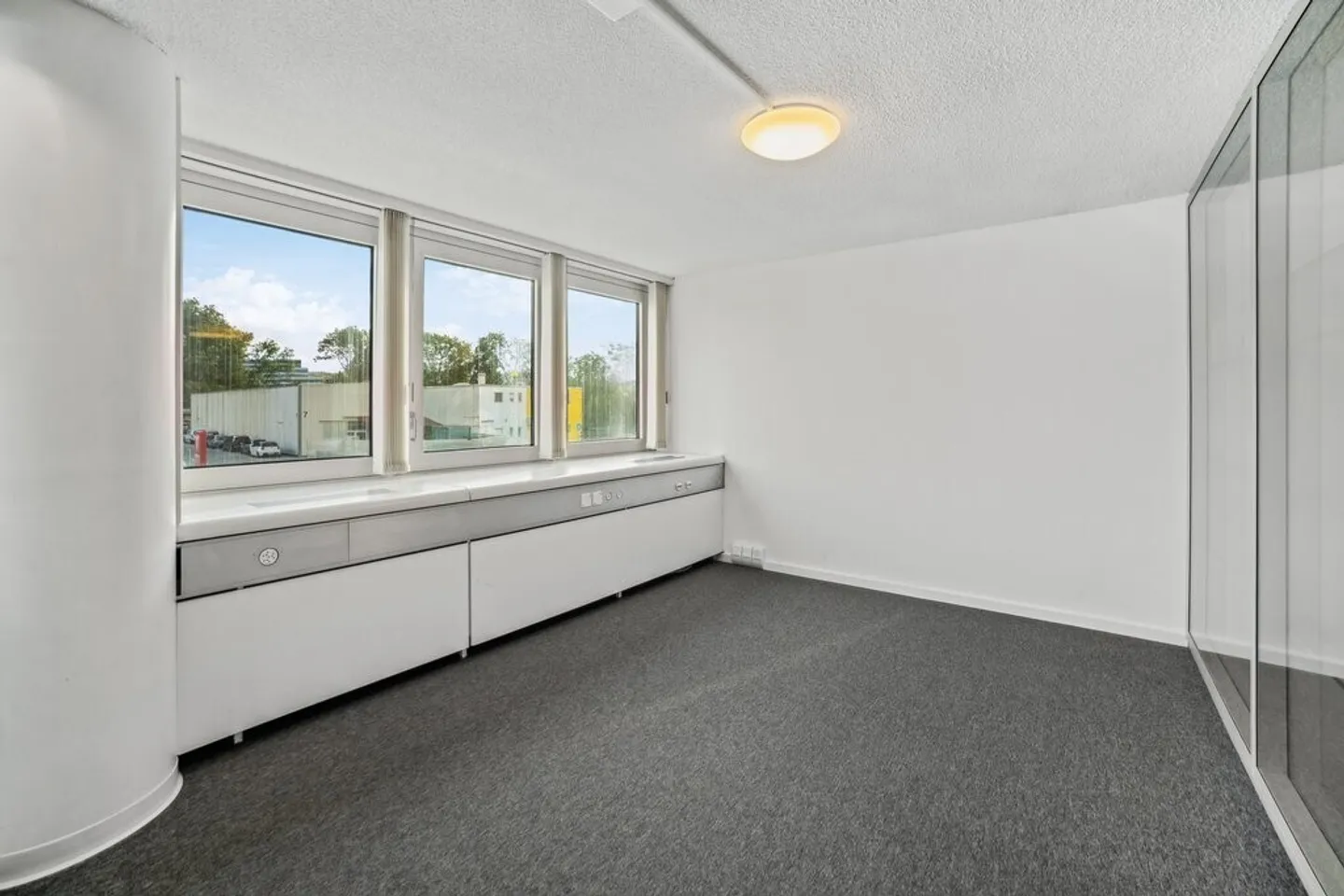 Zu ergreifen! Wunderschönes modulares Büro im Herzen von Crissier! - Foto 7 von 11