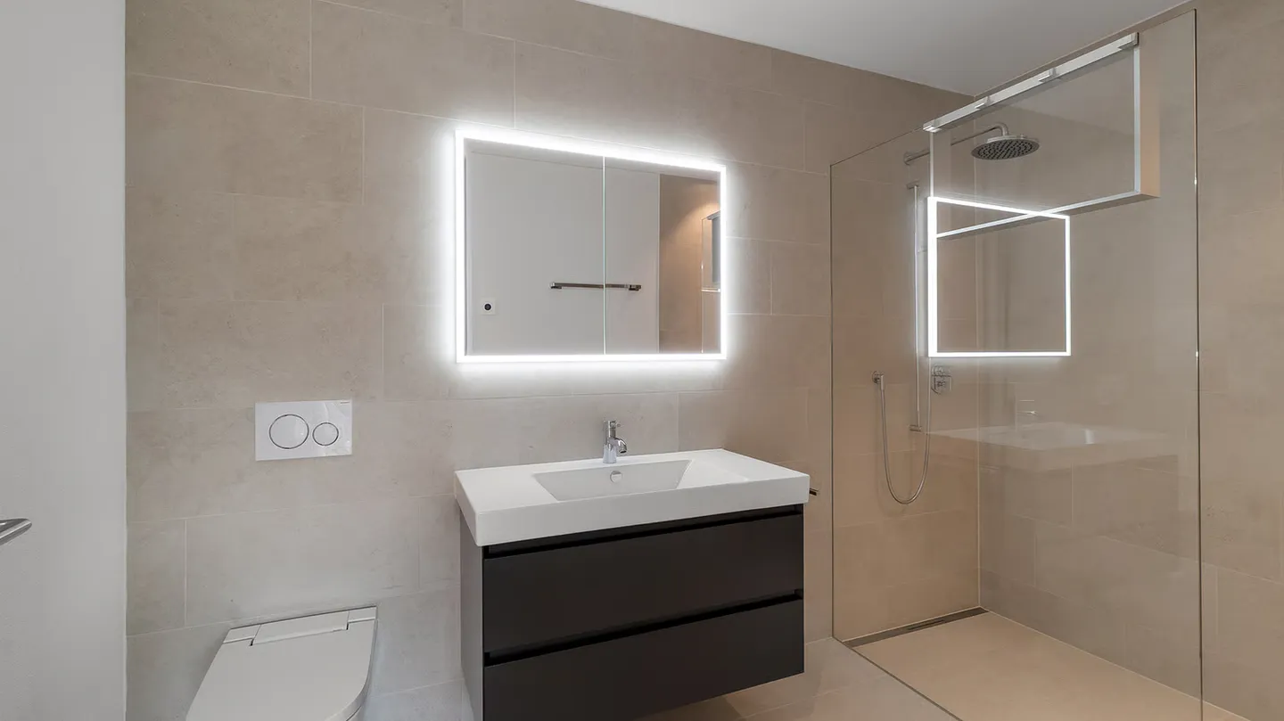 Maisonette in attico luminosa con vista panoramica e giardino privato - Foto 6 di 7