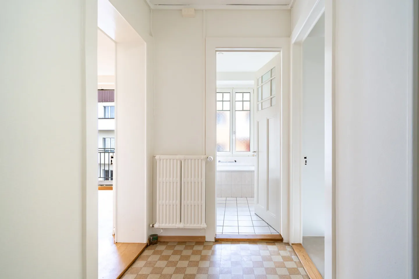 Apartment for rent - Photo 6 of 8