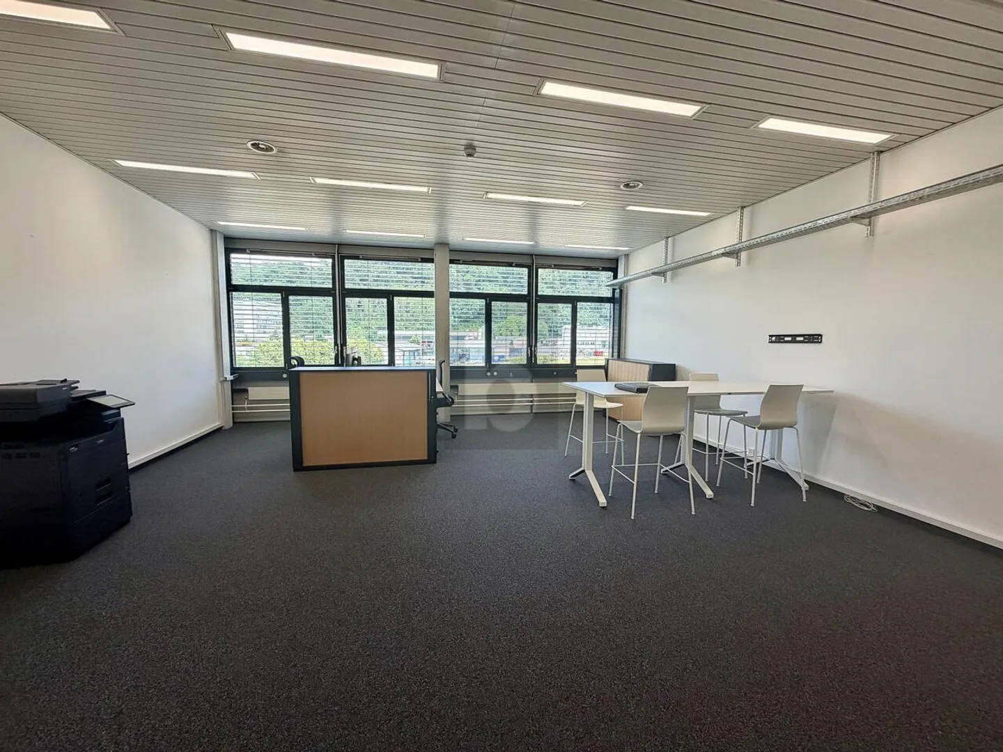 Bureau Lumineux à Yverdon - Photo 3 sur 4