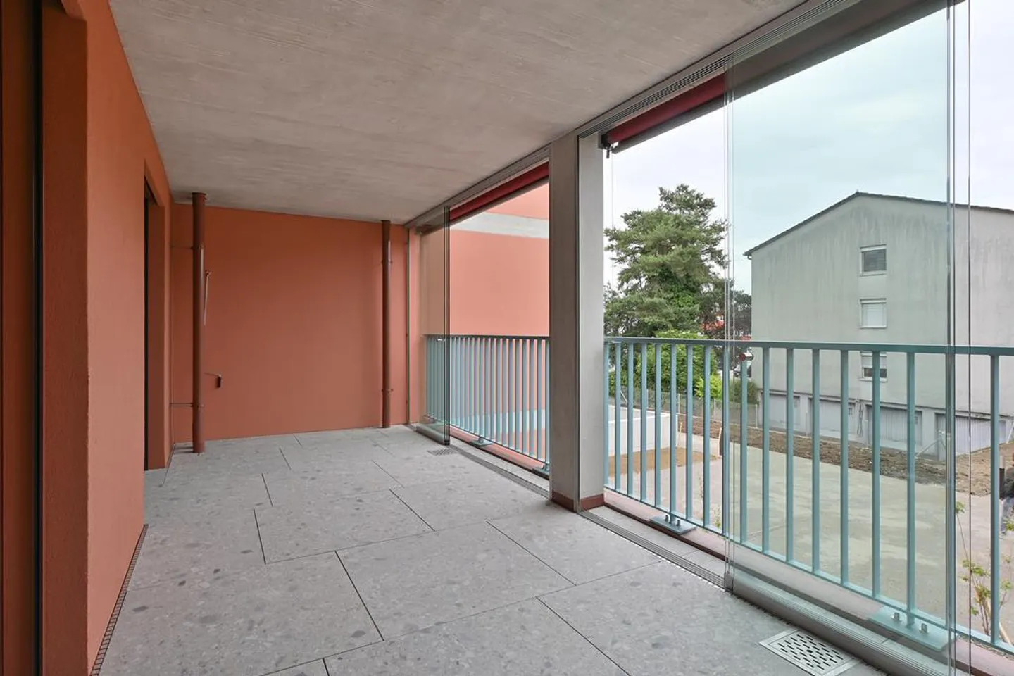 Moderne 2.5-Zimmerwohnung - Foto 8 von 9