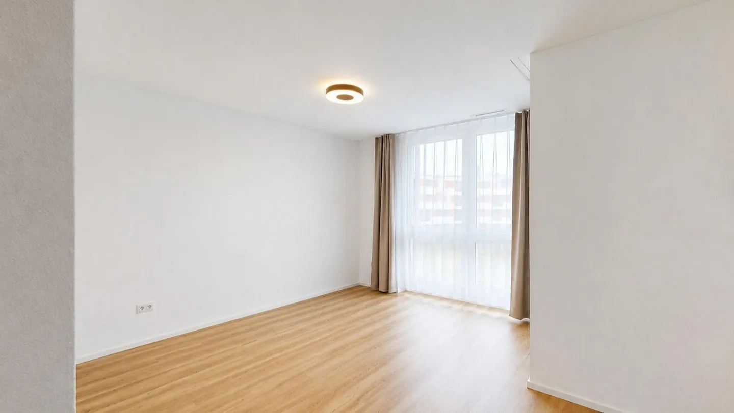 Moderne Wohnung mit Balkonen - Foto 3 von 10