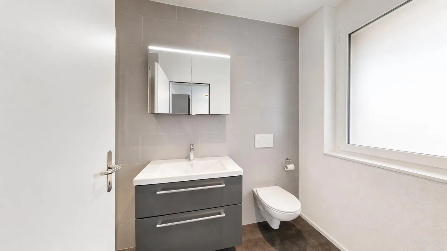 Moderne Wohnung mit Balkonen - Foto 7 von 10