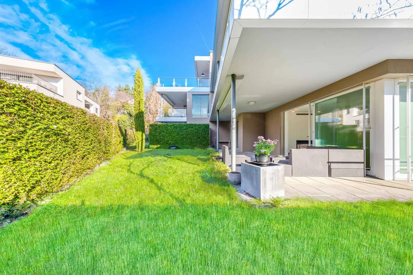 Appartamento Moderno con Giardino a Losanna - Foto 1 di 11