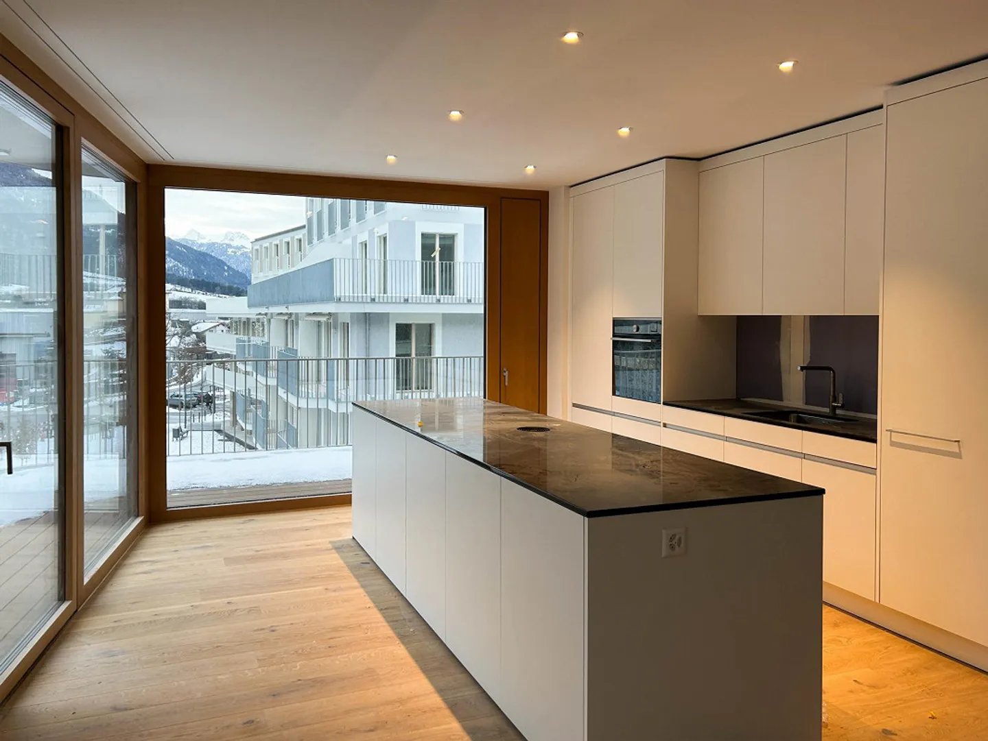 Prima occupazione soleggiata appartamento 3-5 locali - Foto 2 di 4