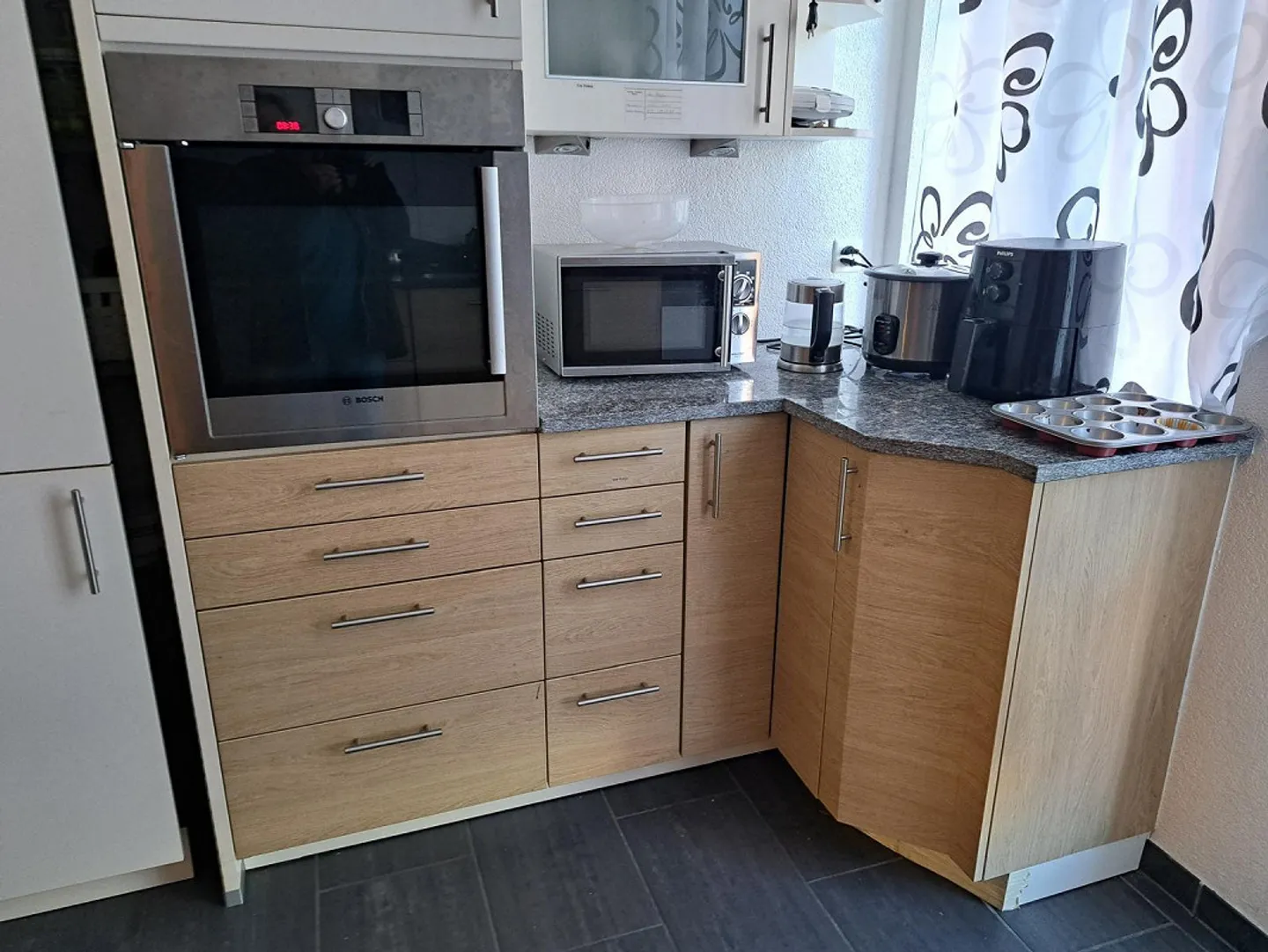 10-Zimmer-Haus mit bewilligtem Umbauprojekt in Mosnang - Foto 3 von 9