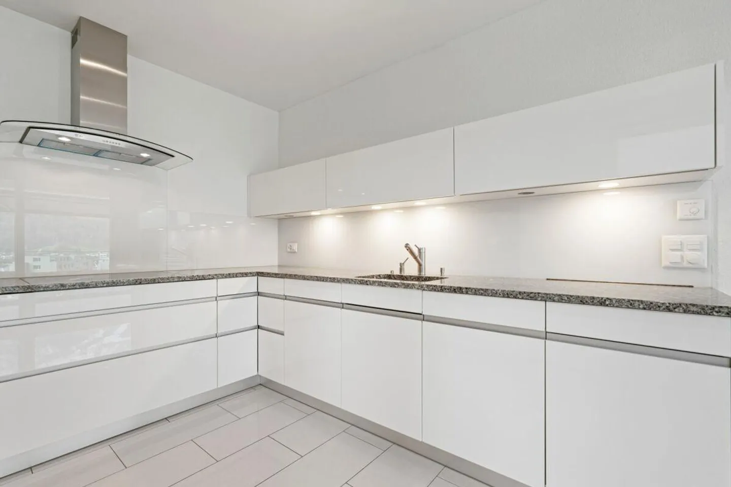 Appartement terrasse exclusif de 4,5 pièces avec belle vue - Photo 8 sur 30