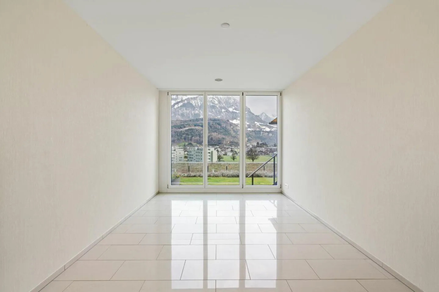 Appartement terrasse exclusif de 4,5 pièces avec belle vue - Photo 12 sur 30