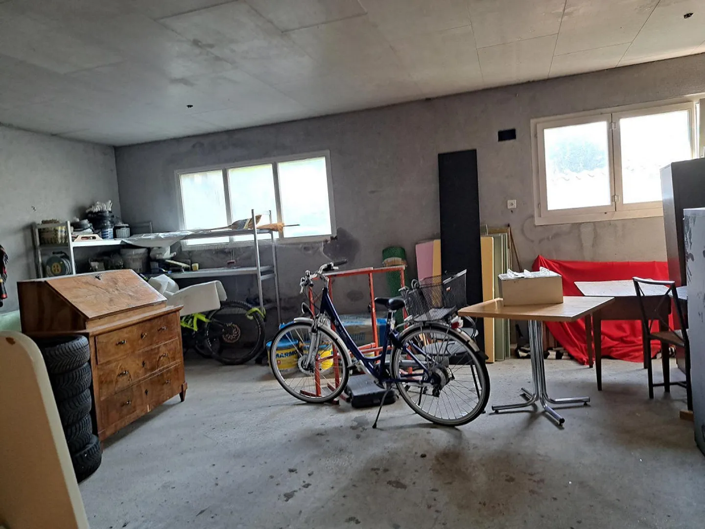 10-Zimmer-Haus mit bewilligtem Umbauprojekt in Mosnang - Foto 8 von 9