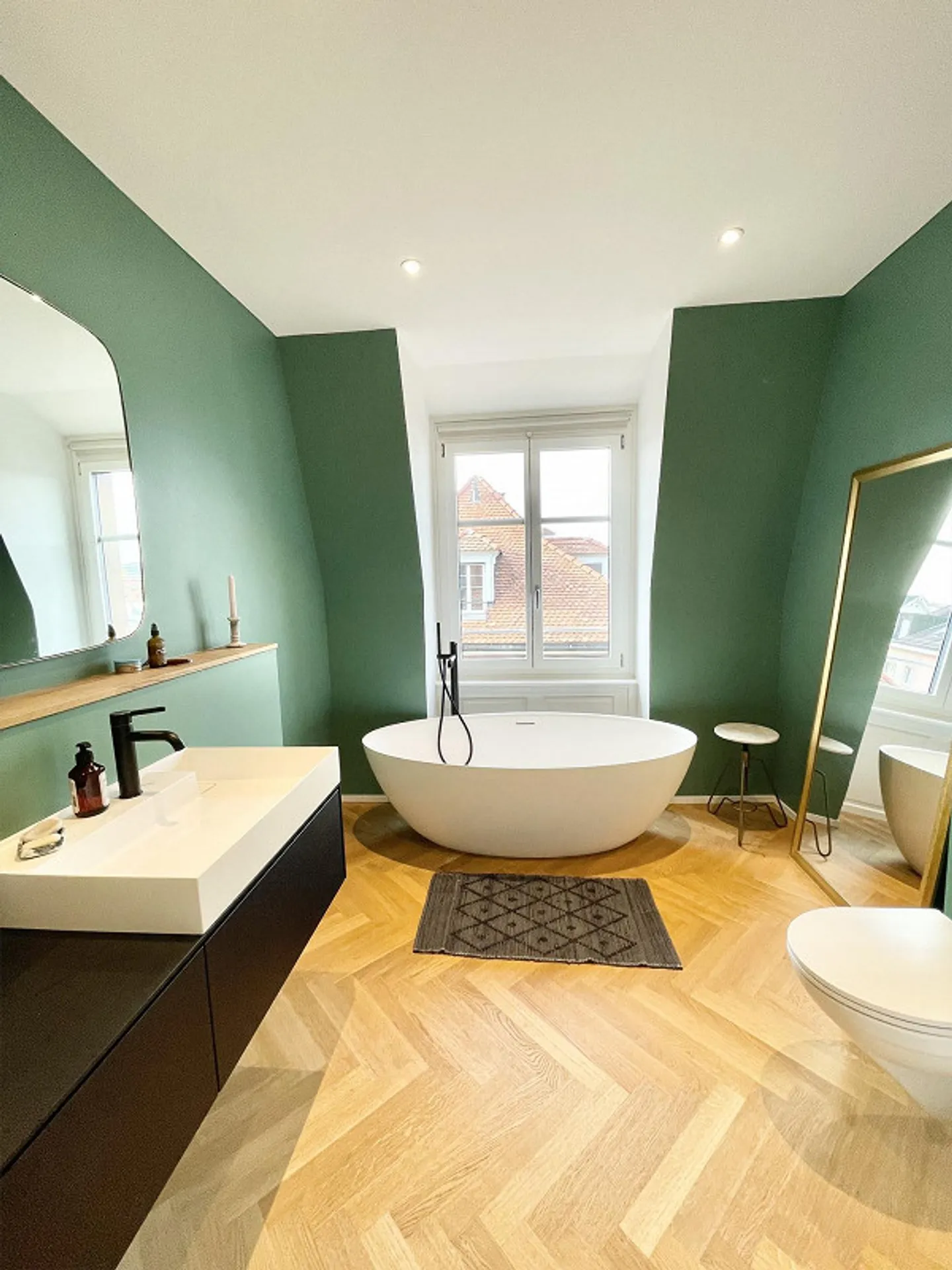 Appartement Duplex Spacieux dans le Beau Quartier de Mattenhof - Photo 7 sur 9