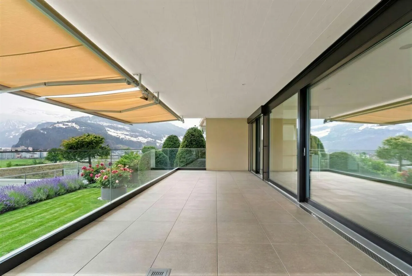 Appartement terrasse exclusif de 4,5 pièces avec belle vue - Photo 21 sur 30