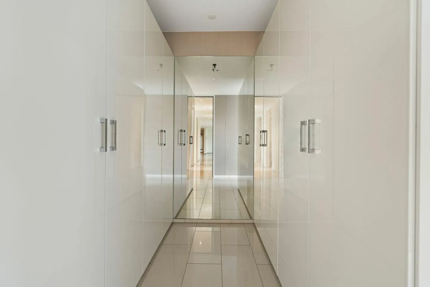 Appartement terrasse exclusif de 4,5 pièces avec belle vue - Photo 17 sur 30