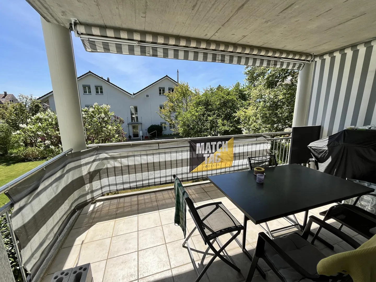 Bell'appartamento di 3 ½ stanze in una posizione idilliaca - Foto 6 di 13