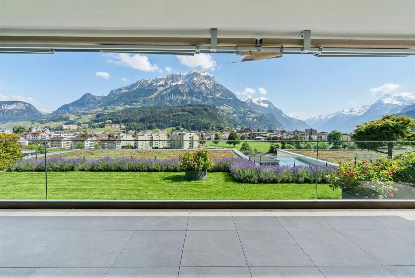 Appartement terrasse exclusif de 4,5 pièces avec belle vue - Photo 28 sur 30