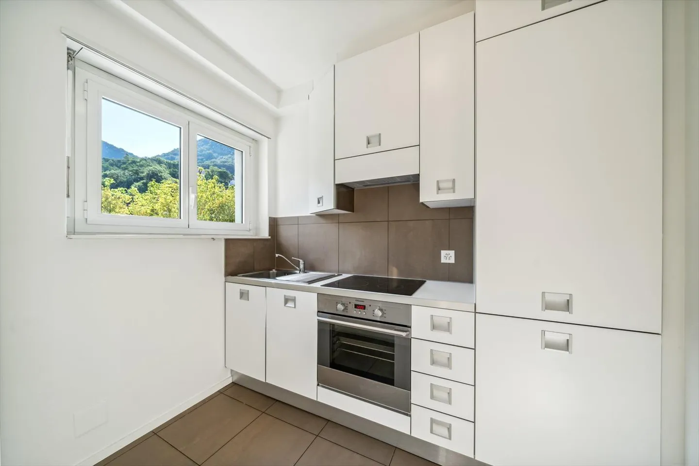 1.5 Room Apartment - Photo 1 of 5