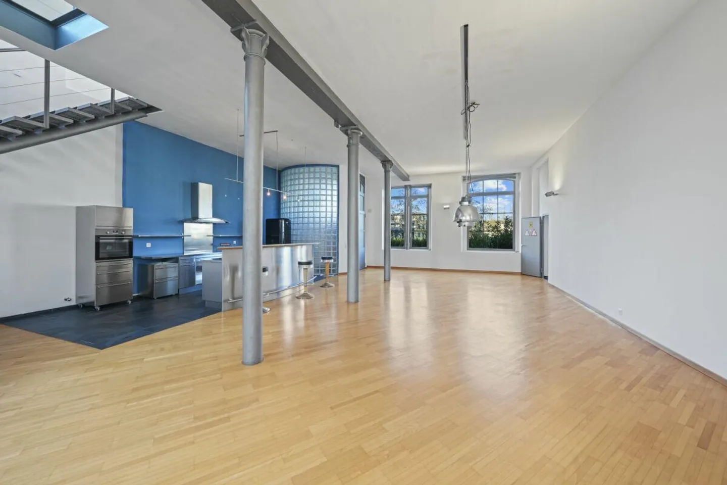 Loft historique unique avec vue sur le lac et beaucoup d'espace pour... - Photo 17 sur 30