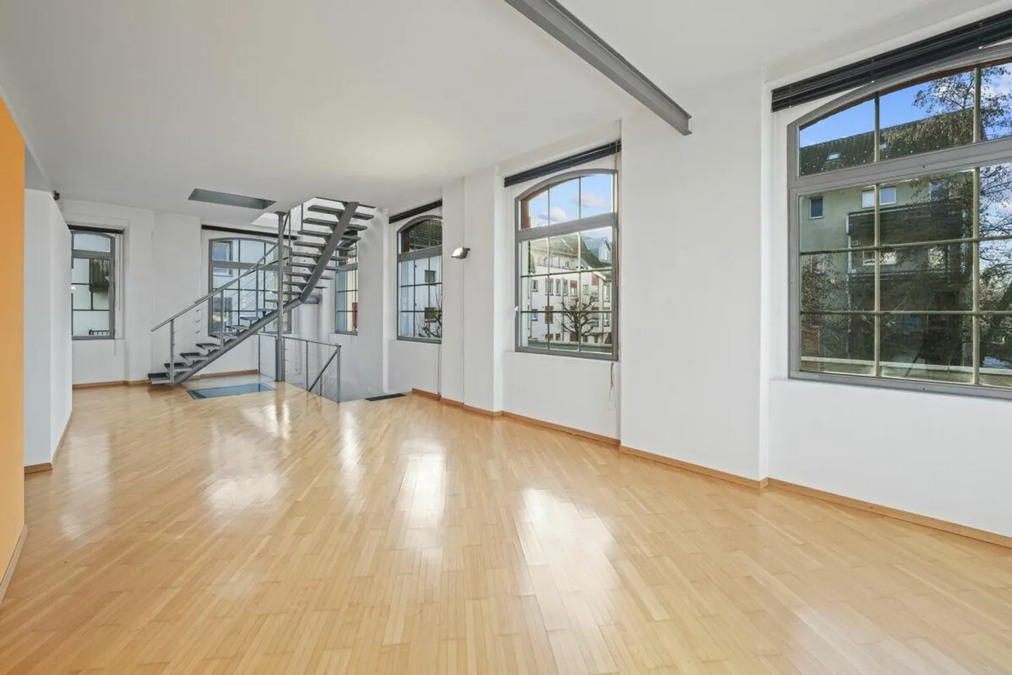 Loft historique unique avec vue sur le lac et beaucoup d'espace pour... - Photo 29 sur 30