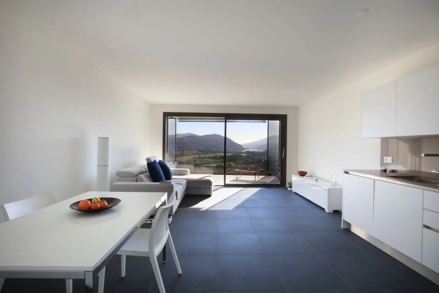 BIOGGIO - Appartement moderne avec vue - Photo 6 sur 12