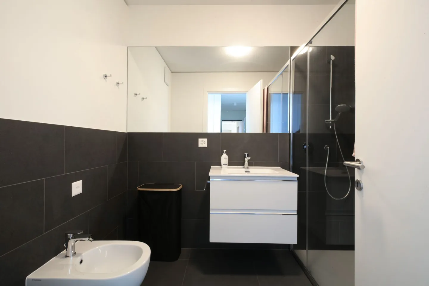 BIOGGIO - Appartement moderne avec vue - Photo 10 sur 12