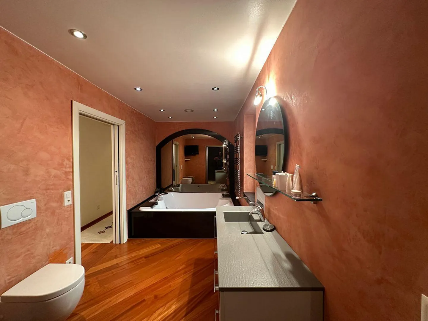 Villa with Panoramic Pool - Photo 19 of 21