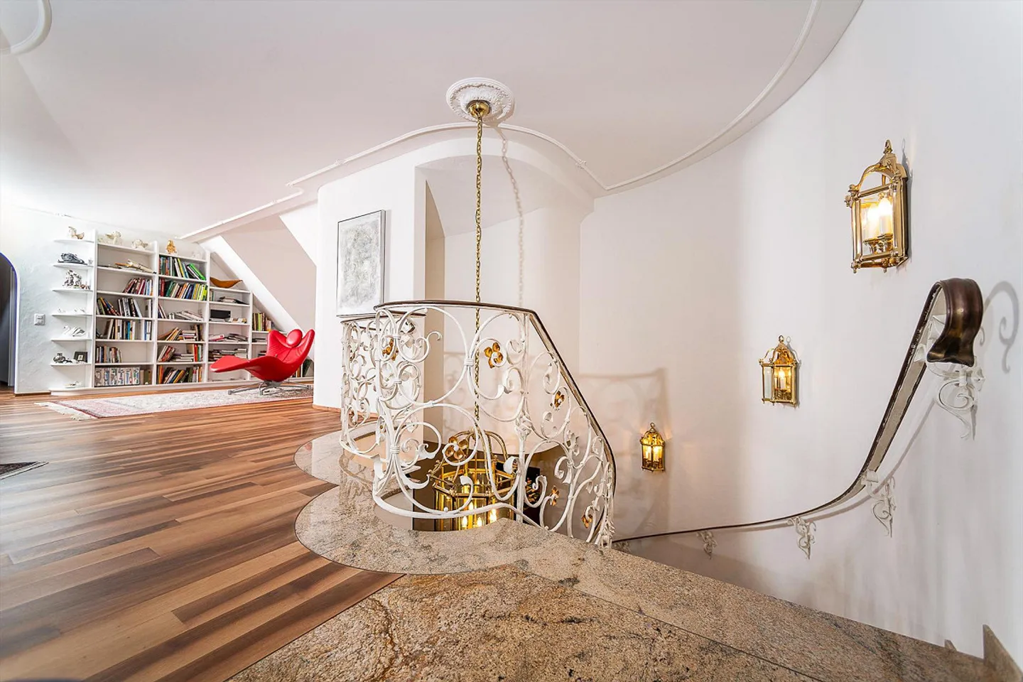 High-quality country villa in impressive surroundings - Photo 9 of 12