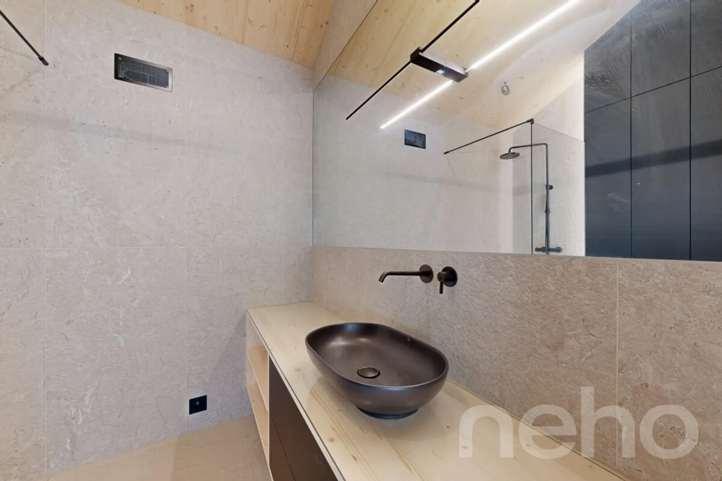Stylish Penthouse with Mountain View - Photo 10 of 12