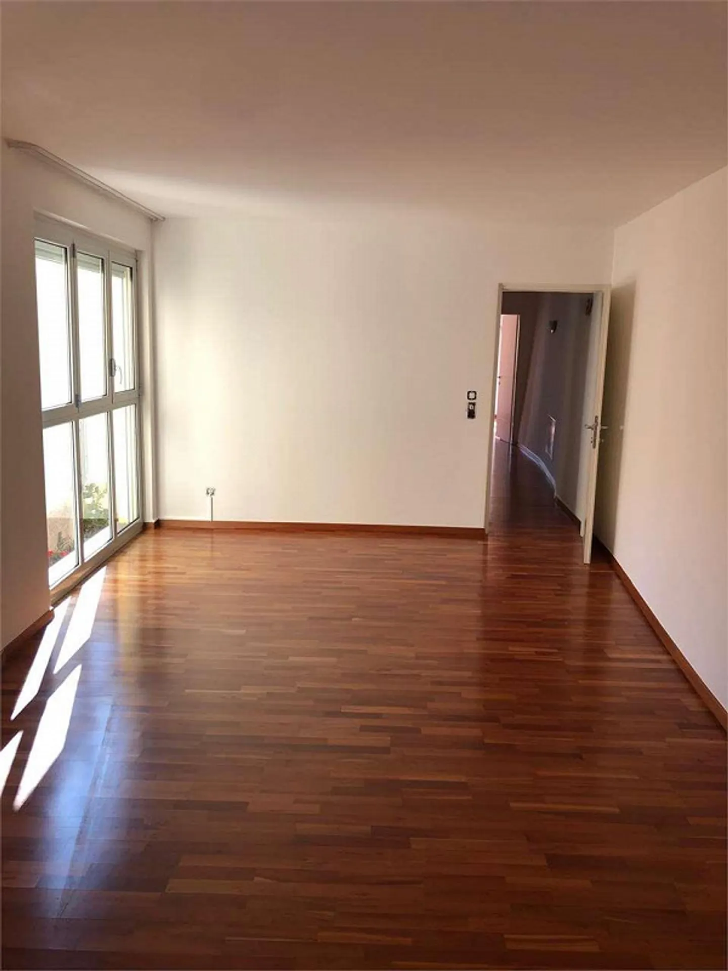 MELANO - in centro paese affittiamo un 4.5 loc. duplex - Foto 11 di 13