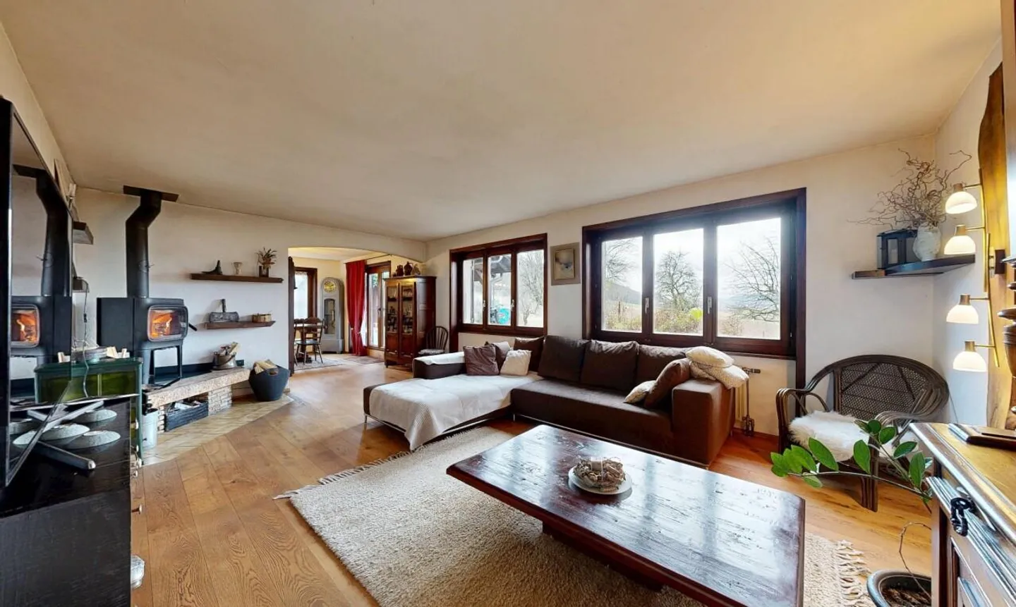 Casa indipendente su un grande terreno tranquillo - Foto 4 di 11