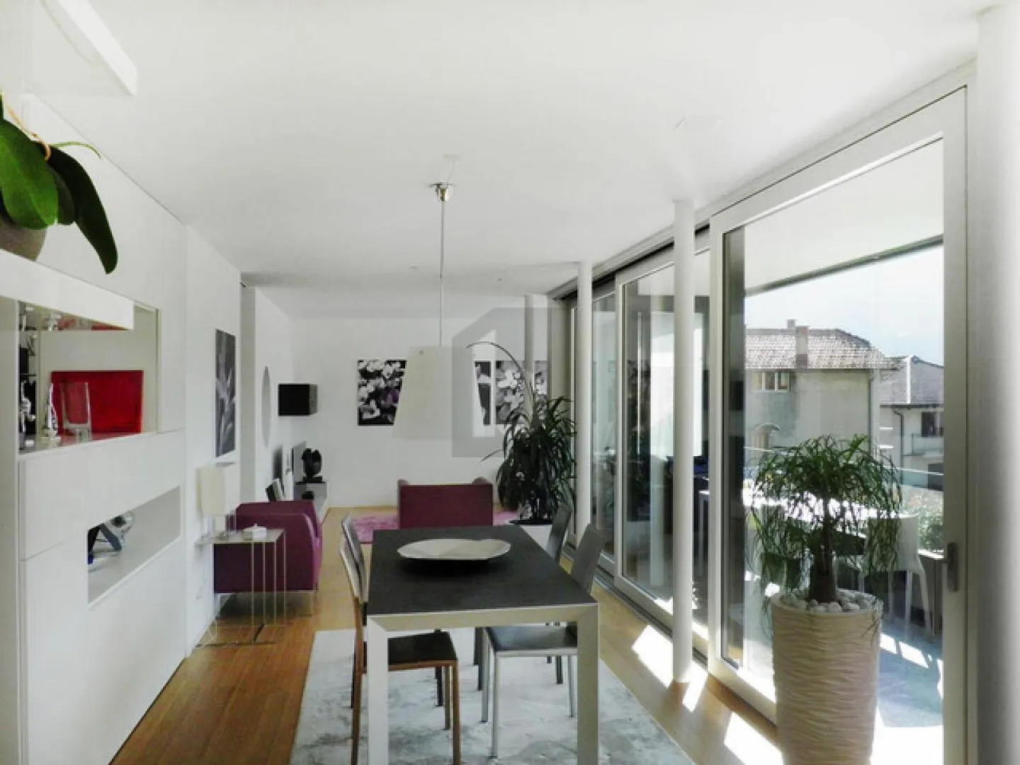 ELEGANT AND BRIGHT IN A QUIET LOCATION - Photo 3 of 6