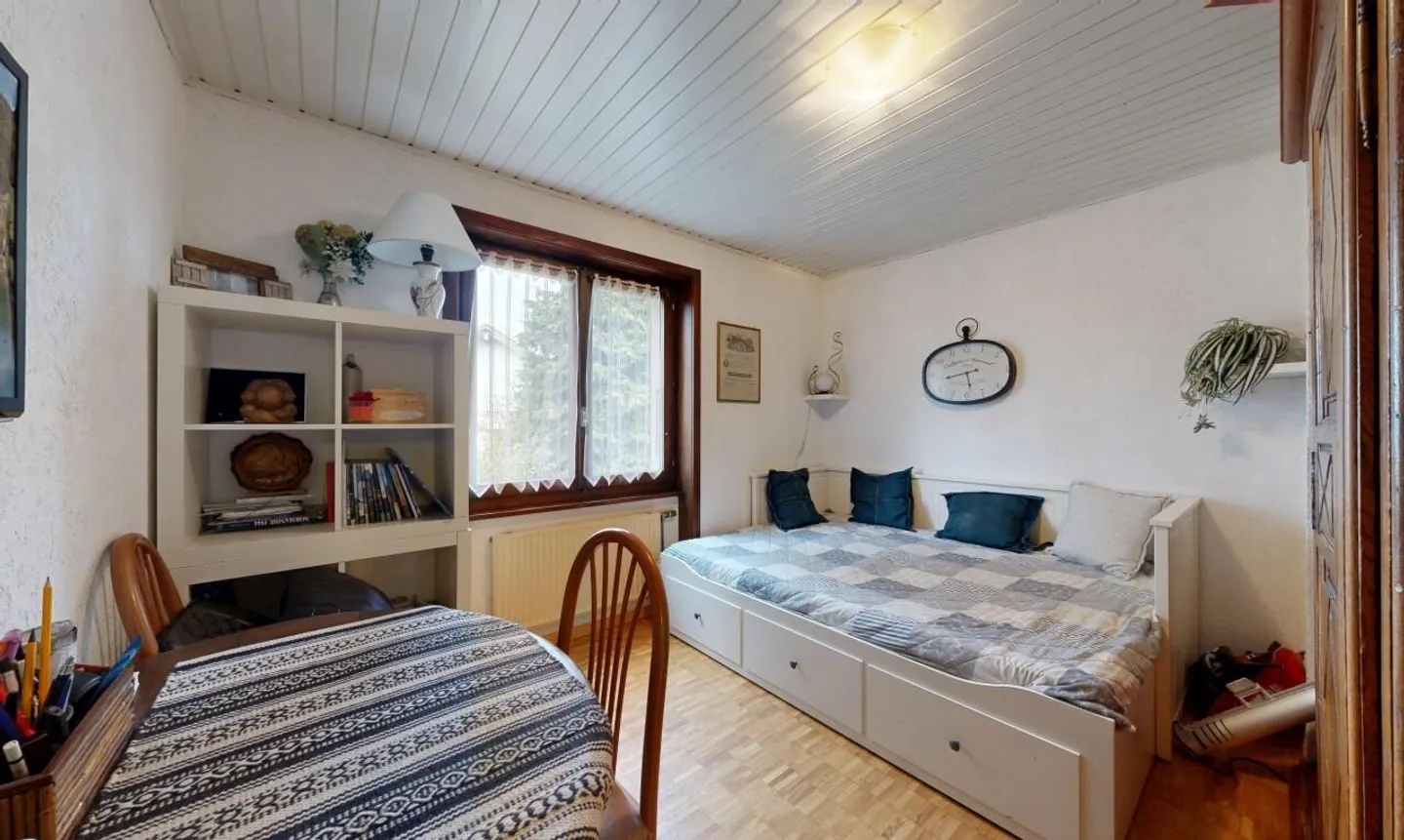 Casa indipendente su un grande terreno tranquillo - Foto 9 di 11